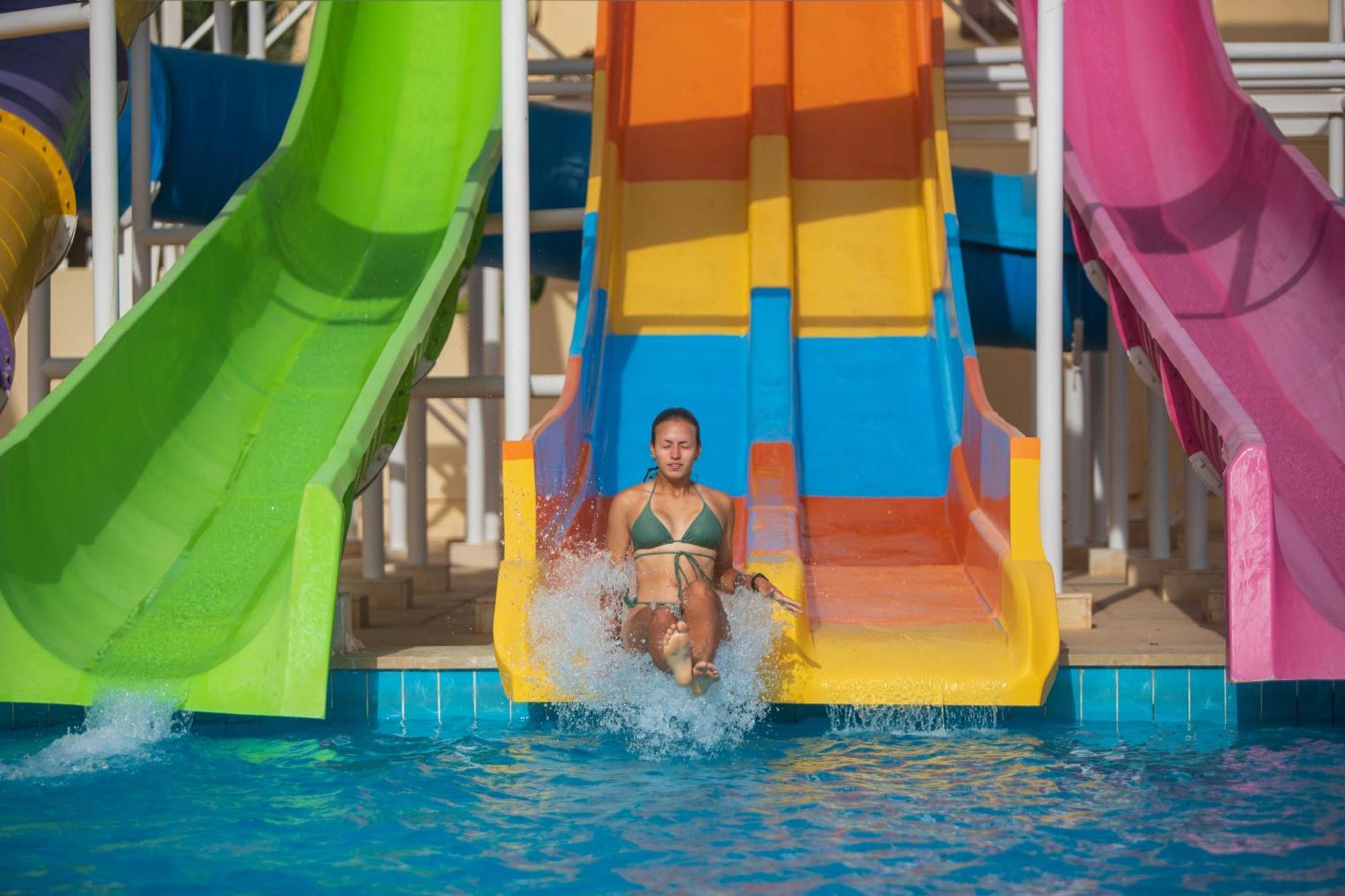 Sunny Days Mirette Family Resort Gurdaka Kültér fotó